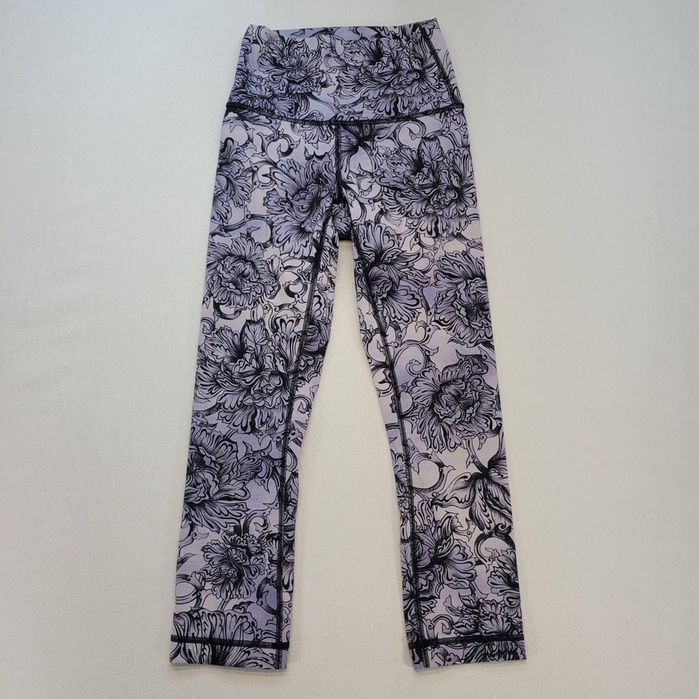 Lululemon Wunder Under Women 2 Black White Gray Peony Floral Leggings LW6AO7S